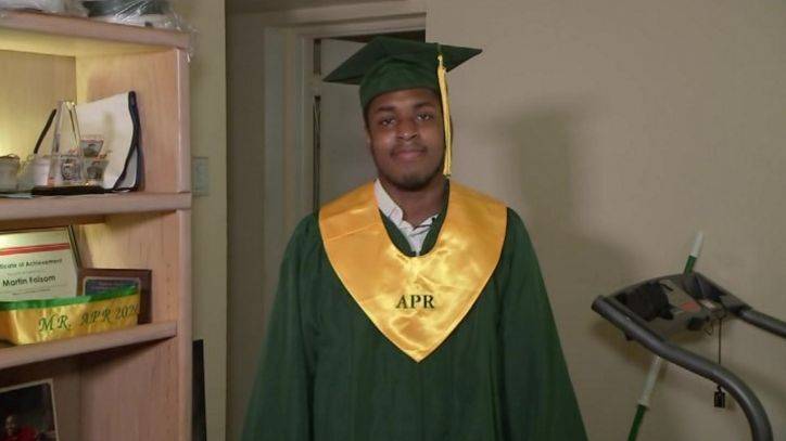 Overcoming all obstacles: Homeless student graduates as valedictorian of Florida high school - fox29.com - state Florida - city Jacksonville, state Florida