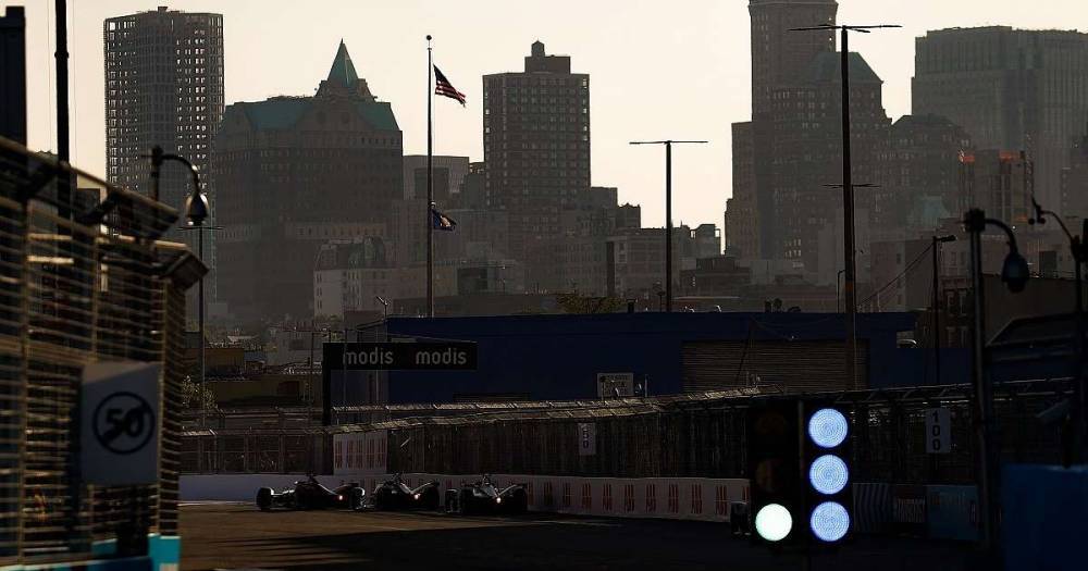 Formula E Race at Home Challenge Brooklyn Street Circuit track guide - msn.com - New York - city New York