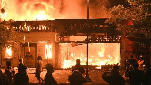 George Floyd - George Floyd protests: Minneapolis in flames as riots rage overnight - globalnews.ca - state Minnesota - city Minneapolis