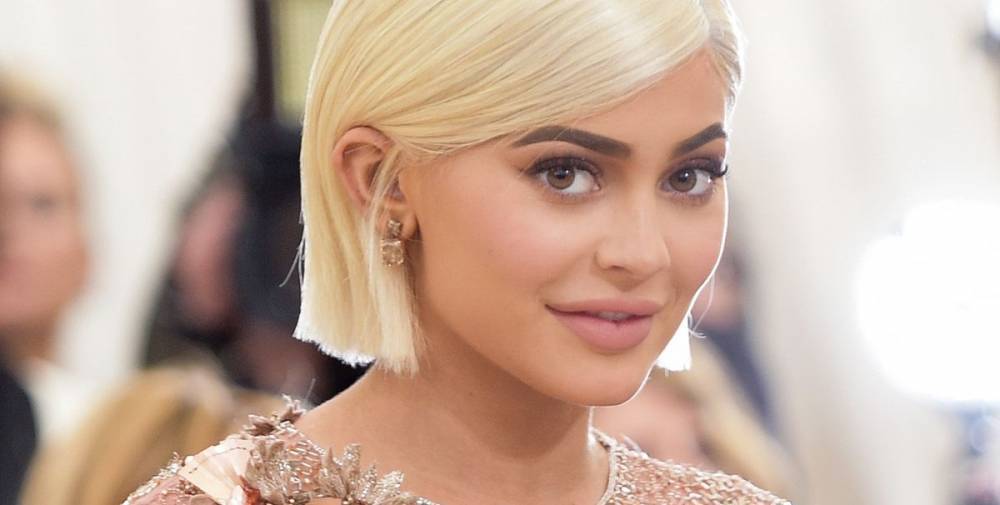 Kylie Jenner - 'Forbes' Reports Kylie Jenner Is Not a Billionaire and Was Inflating Her Net Worth - marieclaire.com