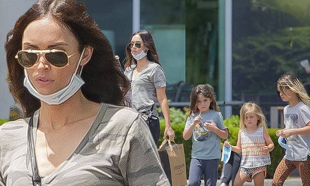 Megan Fox - Megan Fox stocks up on supplies at the grocery store with her children - dailymail.co.uk - state California