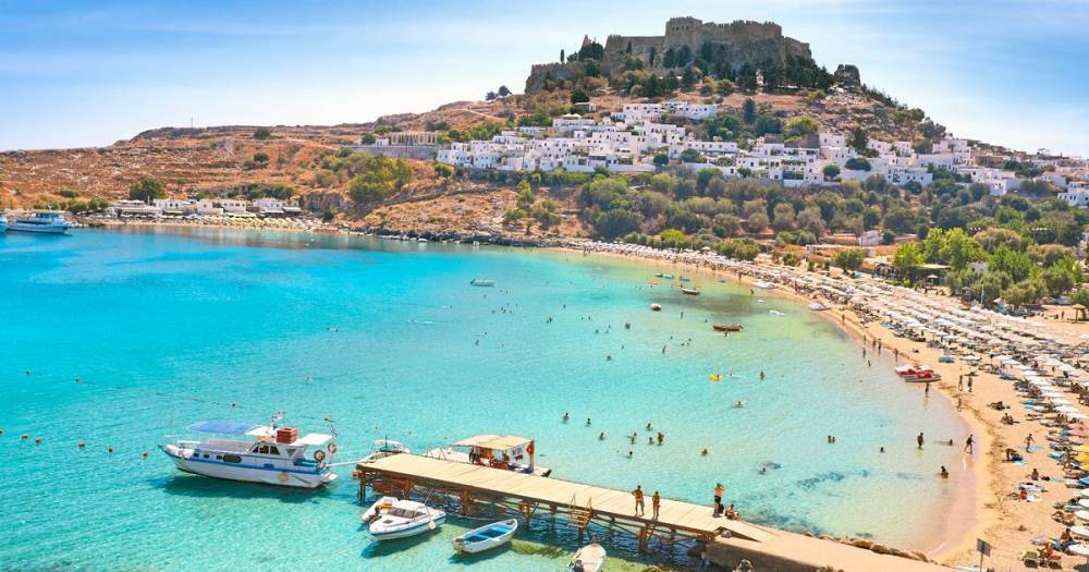 Greece to allow Brits to visit on holiday with strict quarantine rules - mirror.co.uk - Britain - Greece