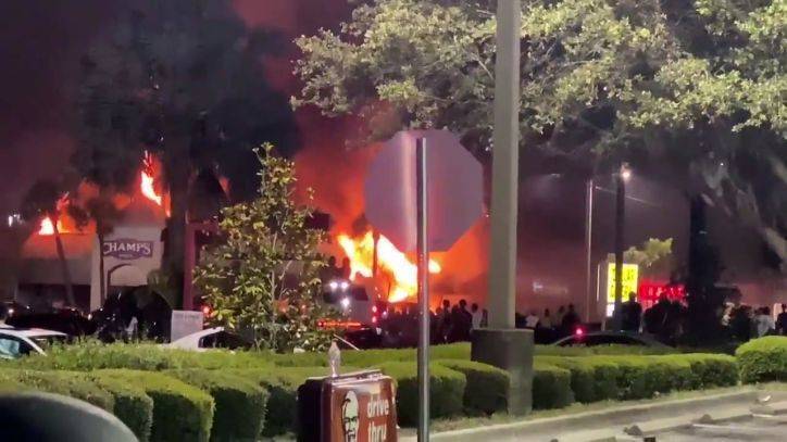 Stores looted, burned during night of violent protests in Tampa - fox29.com - state Florida - county Bay - county George - city Tampa, state Florida - county Floyd - city Minneapolis, county Floyd