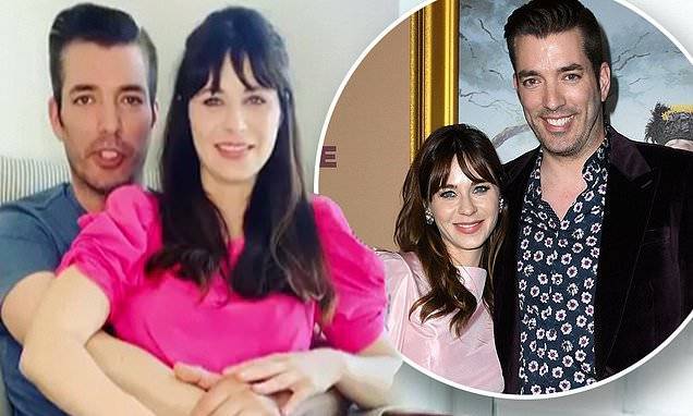 Jonathan Scott - Zooey Deschanel and Jonathan Scott announce a family-friendly game night with their fans - dailymail.co.uk