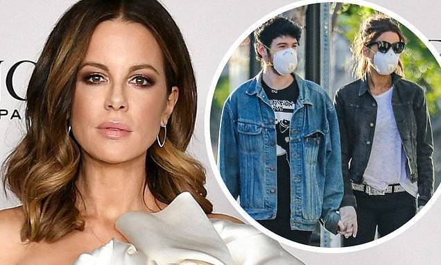 Kate Beckinsale - Kate Beckinsale, 46, believes Goody Grace, 22, 'is the perfect quarantine boyfriend' amid pandemic - dailymail.co.uk - Britain - Los Angeles - city Los Angeles