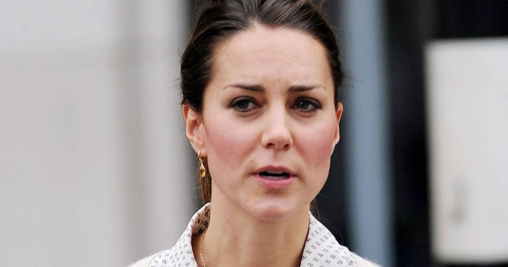 Royal Family - Kate Middleton - Mum's cunning plan to get Kate Middleton to wear her necklace changed her life forever - mirror.co.uk - France