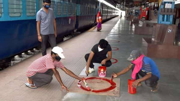 Indian Railways not selling train tickets to migrants: Report - livemint.com - city New Delhi - India