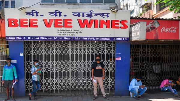 Mumbai lockdown: To open liquor shops or not, authorities yet to decide - livemint.com - city Mumbai - city Pune