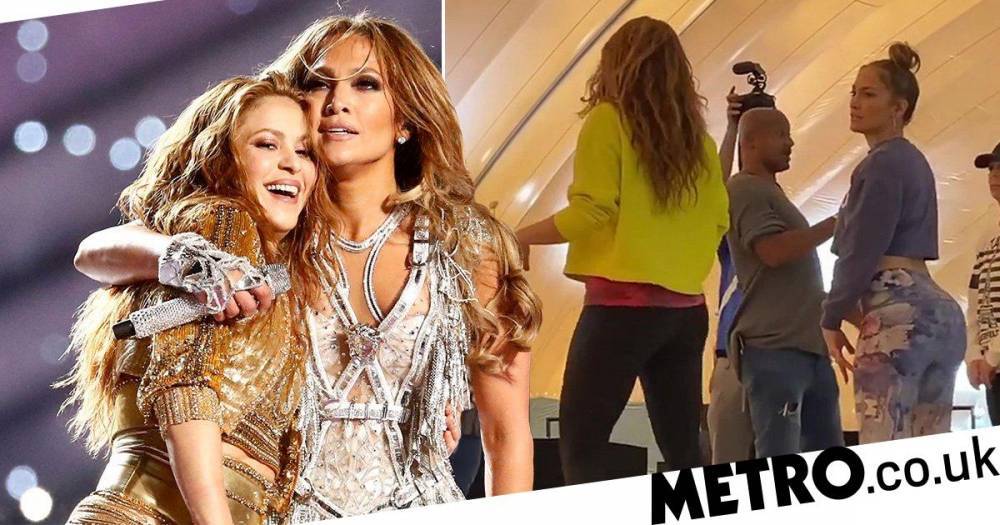 Jennifer Lopez - Jennifer Lopez gives Shakira a booty shaking lesson in new Super Bowl rehearsal footage - metro.co.uk - county Miami