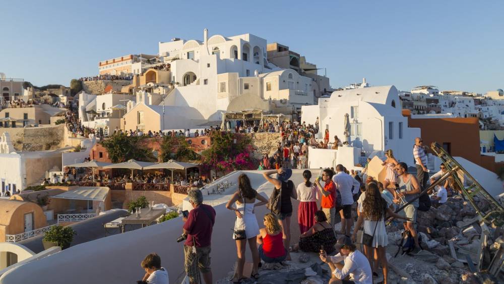 Kyriakos Mitsotakis - Greece looks to July for return of tourism - rte.ie - Eu - Greece