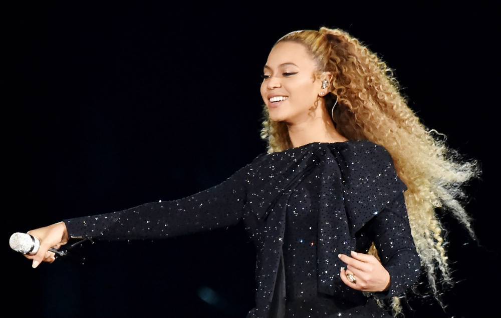 Tina Knowles - Beyoncé teams up with mother for Mother’s Day COVID-19 initiative - nme.com - Usa