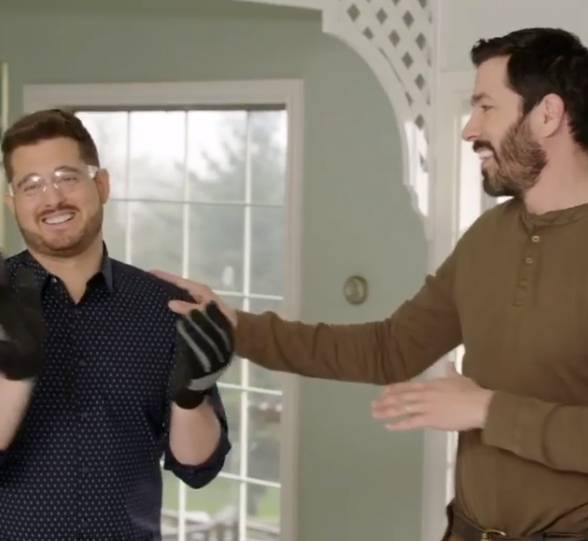 Jonathan Scott - Michael Buble - Drew Scott - Michael Bublé Reveals He Got An MRI After Demolition Day With The Property Brothers (Exclusive) - etcanada.com