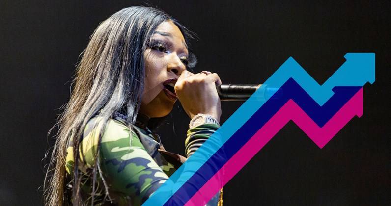Megan Thee-Stallion - Megan Thee Stallion is on course for her first UK Top 10 with Savage, leads Official Trending Chart - officialcharts.com - Usa - Britain - state Texas - Houston, state Texas