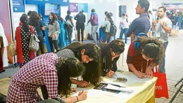 India’s unemployment rate climbs to 27.1%, 121.5mn out of work: CMIE - livemint.com - city New Delhi - India