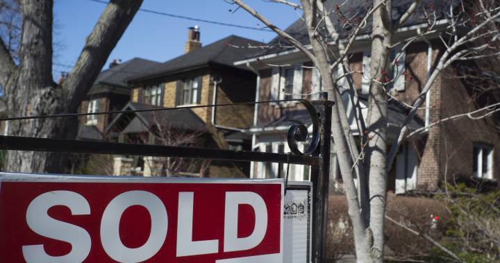 Greater Toronto Area home sales plunge 67% in April as COVID-19 pandemic freezes real estate market - globalnews.ca