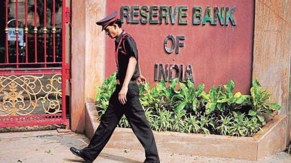 Distributor body urges RBI to buy illiquid bonds from fund houses - livemint.com - India - city Mumbai