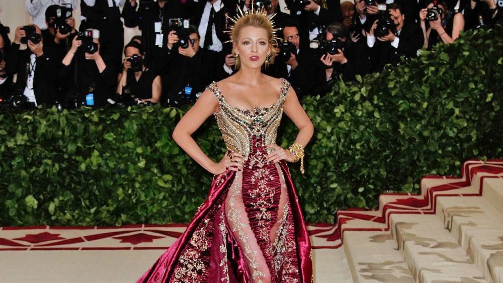 Gigi Hadid - Anna Wintour - Blake Lively Shares How Her Past Met Gala Looks Have Matched the Carpet as Fans Recreate Her Styles - etonline.com