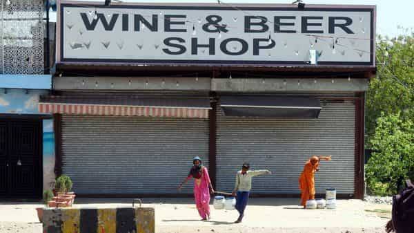 Manohar Lal Khattar - Liquor stores in Haryana to operate from 7 am-7 pm; state imposes Covid-19 cess - livemint.com