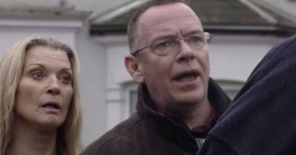Ricky Gervais - Ian Beale - Sharon Watts - The Office star makes EastEnders cameo and fans can't deal with it - mirror.co.uk