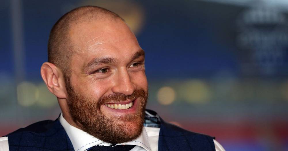 Tyson Fury shows up at local pub to borrow beer glass during lockdown - dailystar.co.uk - Britain