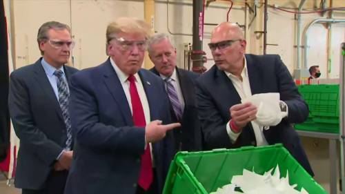 Donald Trump - Trump tours mask factory as ‘Live and Let Die’ plays on speakers - globalnews.ca - Washington - state Arizona