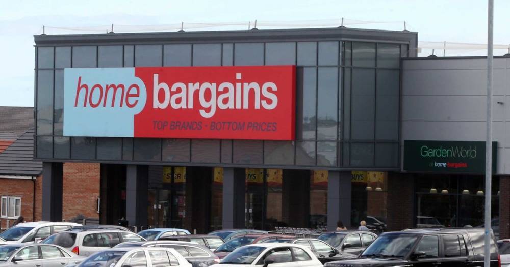 Home Bargains lists strict shopping rules as stores install screens to protect staff - mirror.co.uk - Britain