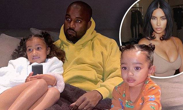 Kim Kardashian - Kanye West - Kim Kardashian shares precious snap of her daughters North and Chicago - dailymail.co.uk - city Chicago