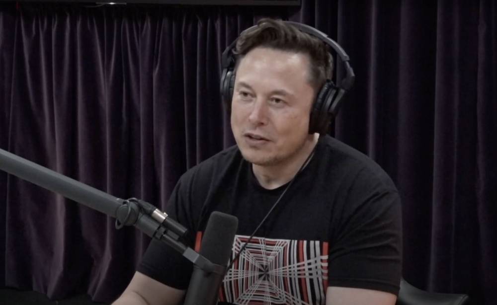 Elon Musk Explains The Name Of His And Grimes’ Child In Epic Joe Rogan Interview - etcanada.com