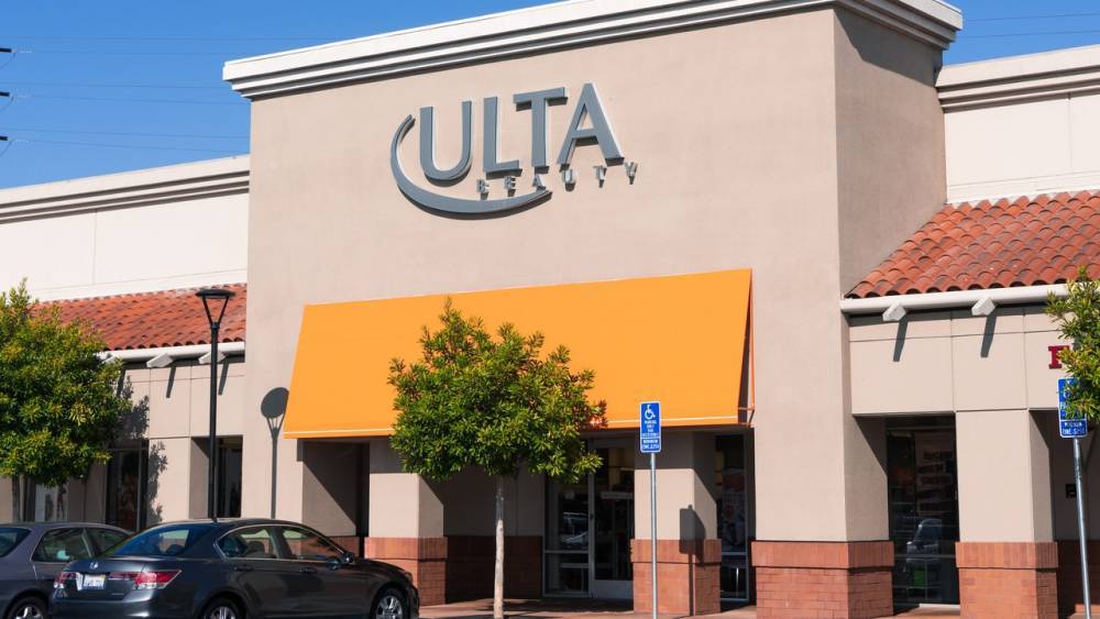 Ulta Beauty Now Offers Curbside Pickup at 350 Stores in 38 States - glamour.com