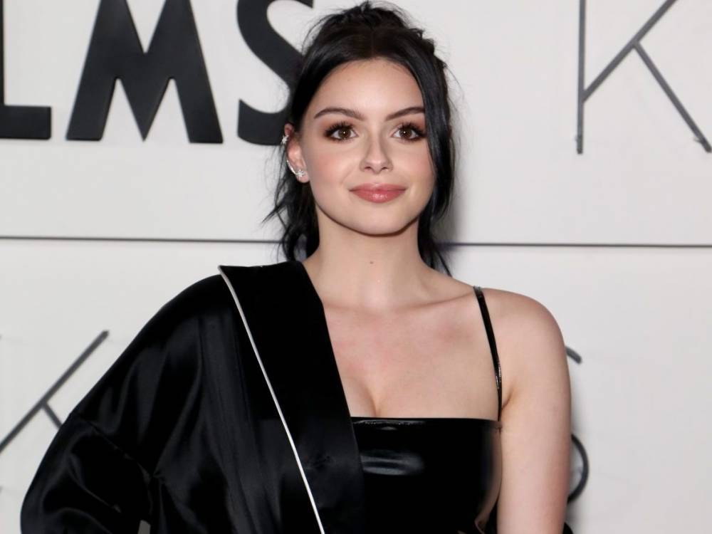 Ariel Winter - Ariel Winter rushed to hospital after accidentally cutting off tip of thumb - torontosun.com - Greece