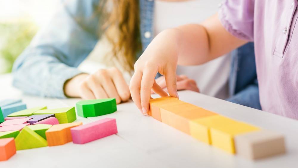 Many essential workers struggling to pay for childcare - ESRI - rte.ie - Ireland