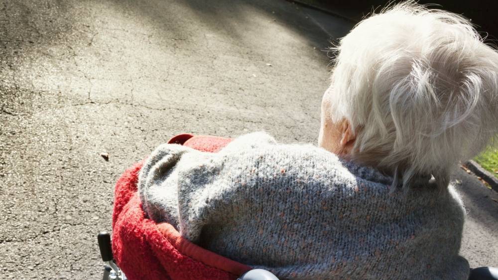 Many nursing homes waiting five days or more for Covid-19 test results - survey - rte.ie - Ireland