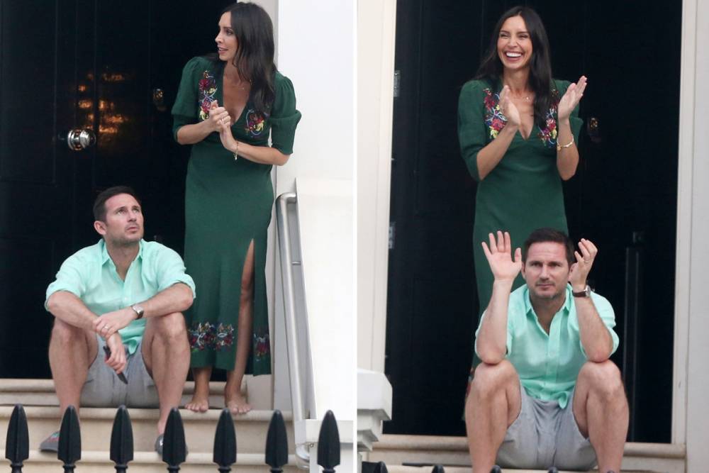 Christine Lampard - Christine Lampard looks stunning in green dress as she and husband Frank join in Clap for Carers on their doorstep - thesun.co.uk - Britain