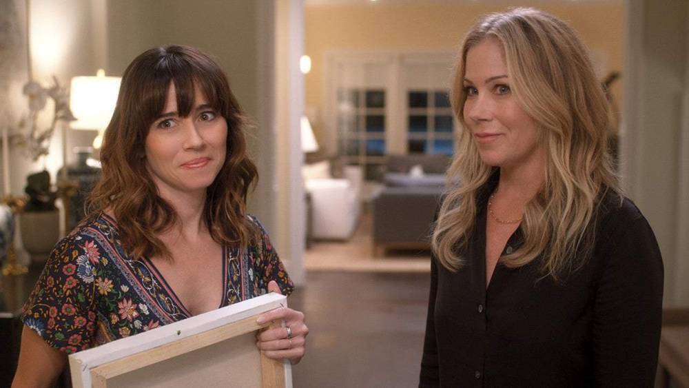 Christina Applegate - What to watch this weekend: ‘Dead To Me’ season 2, ‘Never Have I Ever’ - clickorlando.com