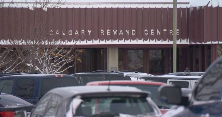Deena Hinshaw - Inmate at Calgary Remand Centre tests positive for COVID-19: Hinshaw - globalnews.ca