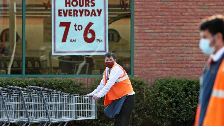 Store workers become enforcers of social distancing rules - fox29.com - New York - state California - city Sandy