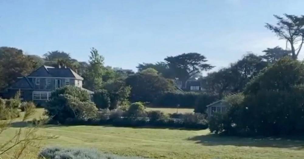 Gordon Ramsay - A look at Gordon Ramsay's stunning beachside garden outside his Cornish mansion - mirror.co.uk