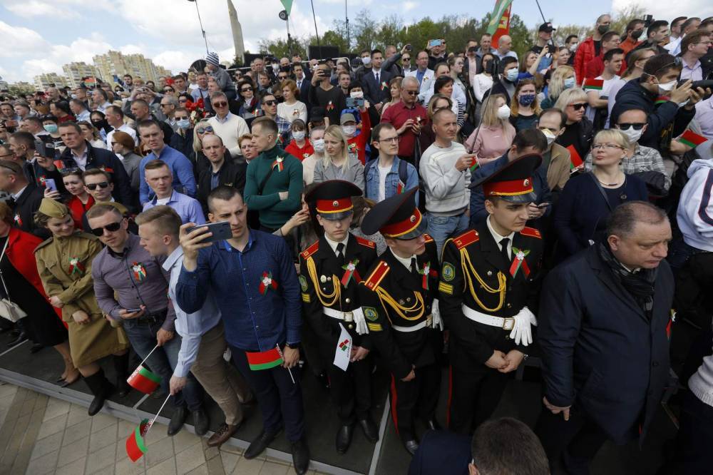 Belarus holds Victory Day parade, disregarding coronavirus - clickorlando.com - Russia - Poland - Belarus - Ukraine - city Minsk