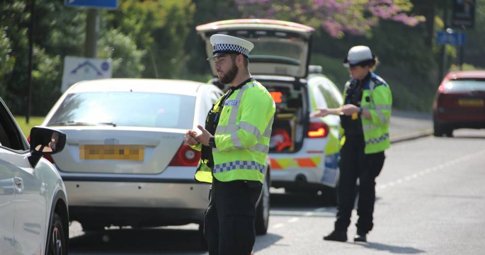 Police turning away and fining motorists breaking lockdown to visit Brighton - mirror.co.uk