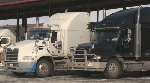 Sarah Komadina - Long-haul truckers continue to face difficulties amid COVID-19 crisis - globalnews.ca