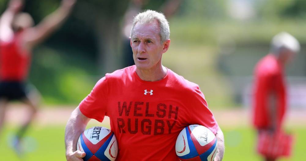 Jonathan Davies urges rugby to welcome Rob Howley back when his betting ban ends - mirror.co.uk
