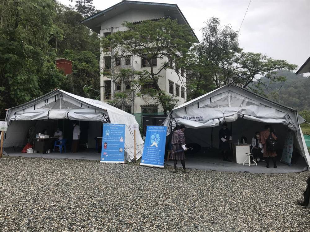 Bhutan using MCKs for flu clinics - who.int - Nepal - Bhutan