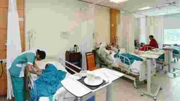 Covid-19: Mid, small-size hospitals stare at survival crisis, seek MSME benefits - livemint.com - city New Delhi - India