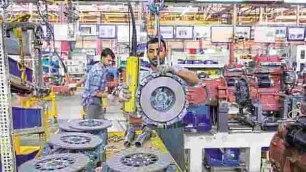 Manufacturing PMI contracts sharply in May amid lockdown - livemint.com - India