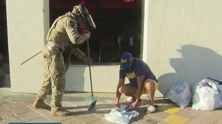 George Floyd - Members of the National Guard help community members clean up Long Beach following night of unrest - fox29.com - state California - city Minneapolis - county Long - city Monday