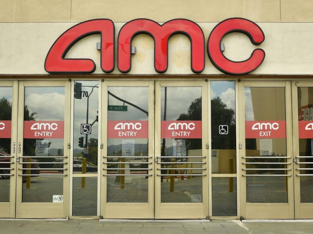 Christopher Nolan - AMC to reopen theaters with limited capacity globally in July - torontosun.com