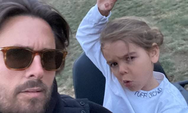 Sofia Richie - Scott Disick - Scott Disick shares selfie with youngest son Reign after rehab stint and split from Sofia Richie - dailymail.co.uk - city Malibu - city Sofia
