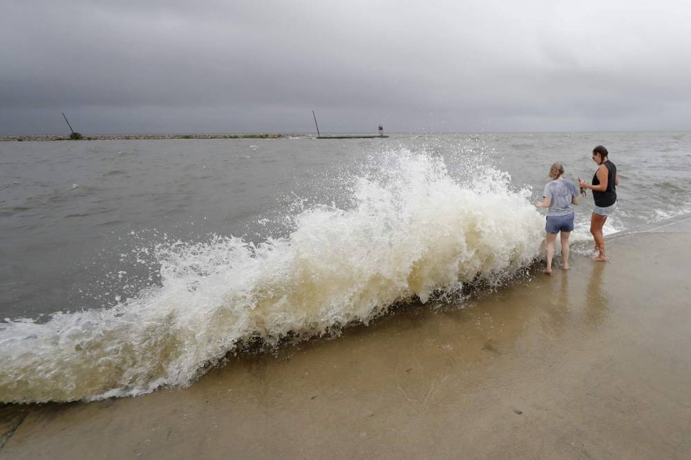 Cristobal remnants bring thunderstorms, flooding to Midwest - clickorlando.com - state Illinois - county Lake - Canada - state Missouri - city Chicago - state Iowa - city Milwaukee - state Michigan - state Wisconsin