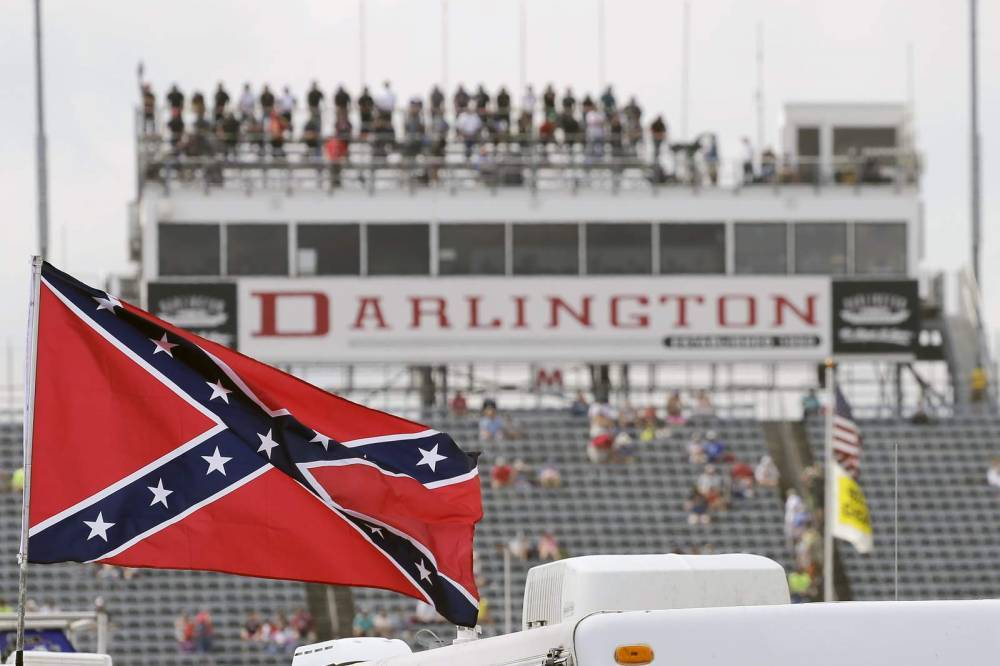 Bubba Wallace - NASCAR bans Confederate flag from its races and properties - clickorlando.com - France