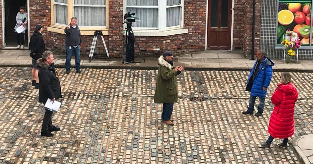Coronation Street set pictures show first look at new scenes as cast return to filming - mirror.co.uk